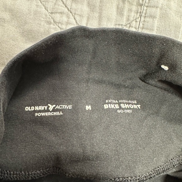 Old navy biker shorts - Picture 3 of 3